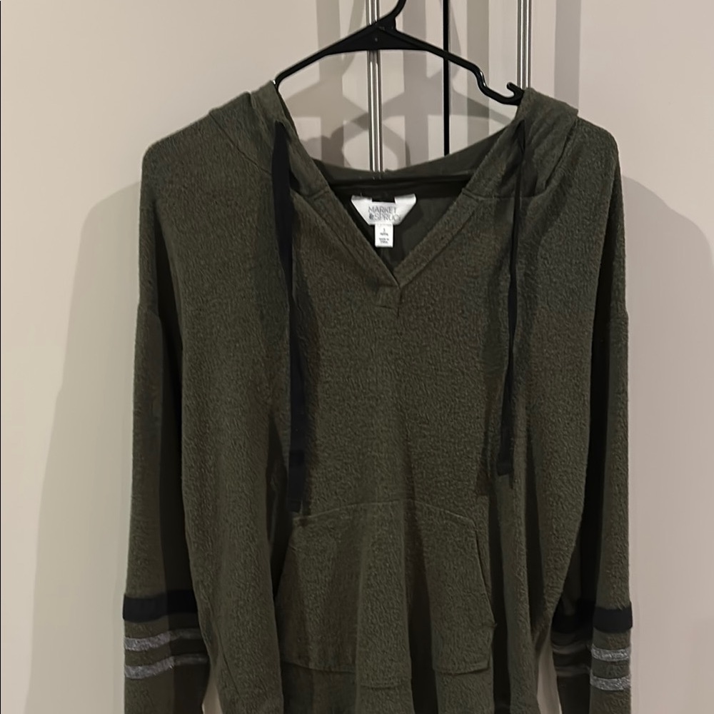 Market & Spruce Green Sweatshirt Hoodie